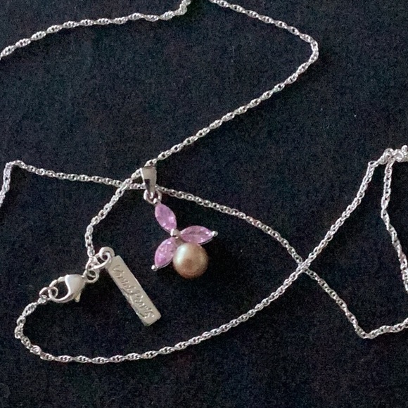 Jewelry - 🦪 Vantel Pearls Pink Petals Necklace N1909